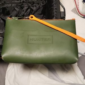 HUNTER zip wristlet